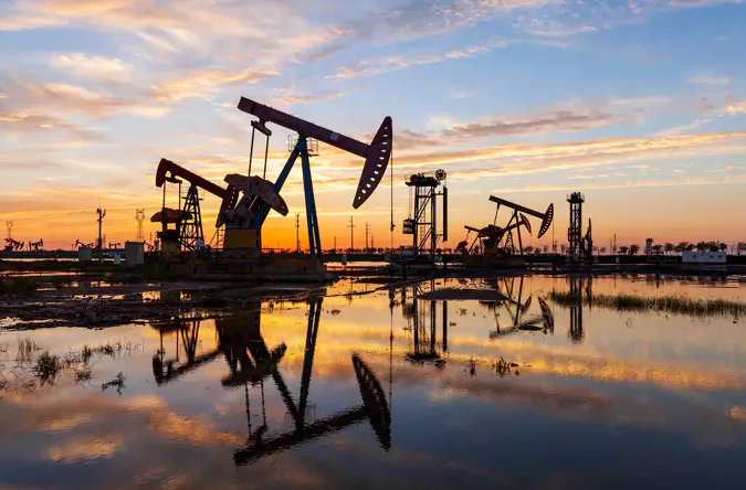 افزایش قیمت نفت خام پس از 15 ماه نزولی