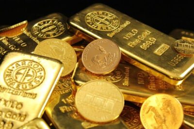 طلا با کاهش ریسک‌پذیری معامله‌گران رنج می‌زند