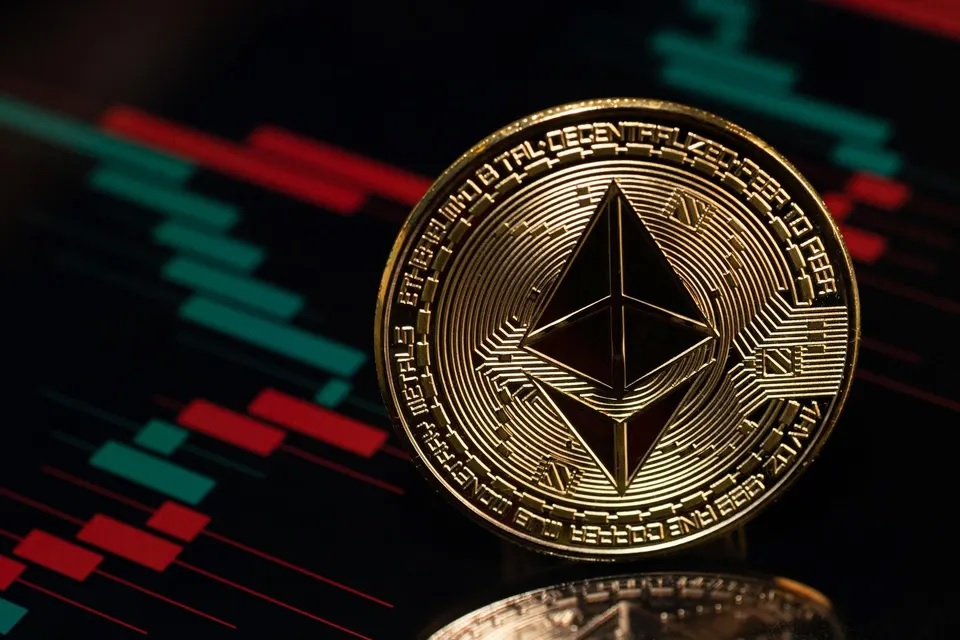 تحلیل قیمت اتریوم (ETH)؛ خطر ریزش تا 1600 دلار هنوز وجود دارد