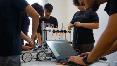 تیم رباتیک ایران با اسپانسری مردم راهی مسابقات جهانی سنگاپور می‌شود