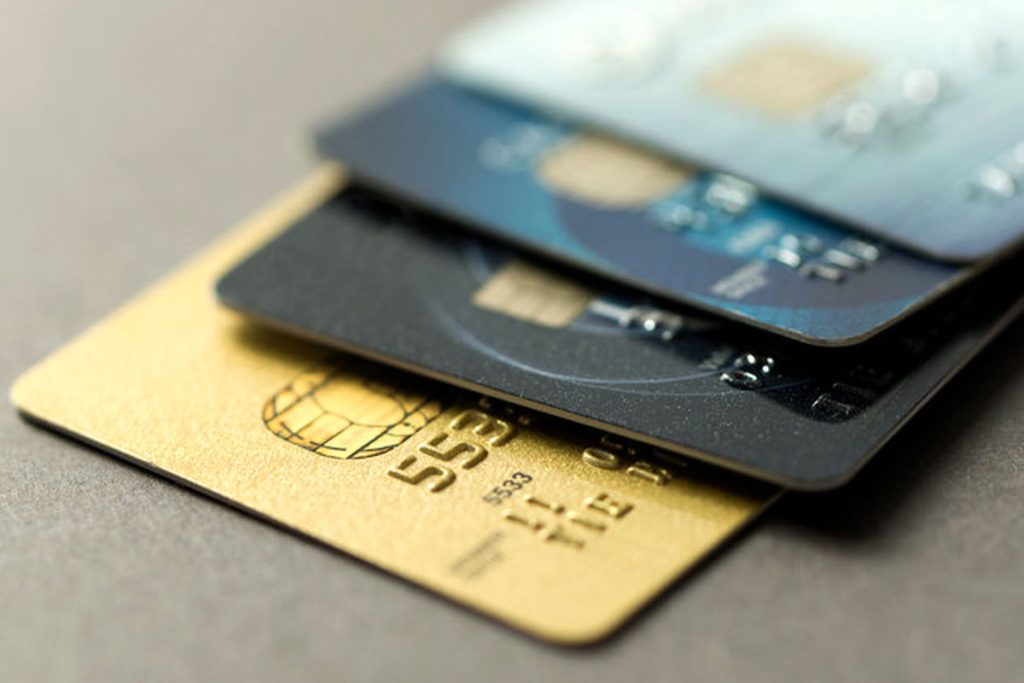 تجمیع کارت‌های بانکی در یک کارت