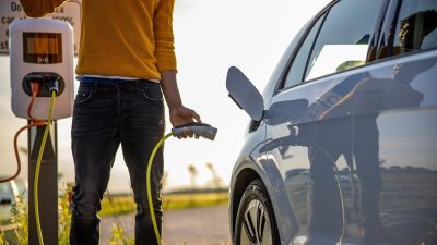 هزینه شارژ خودروهای برقی چقدر است؟