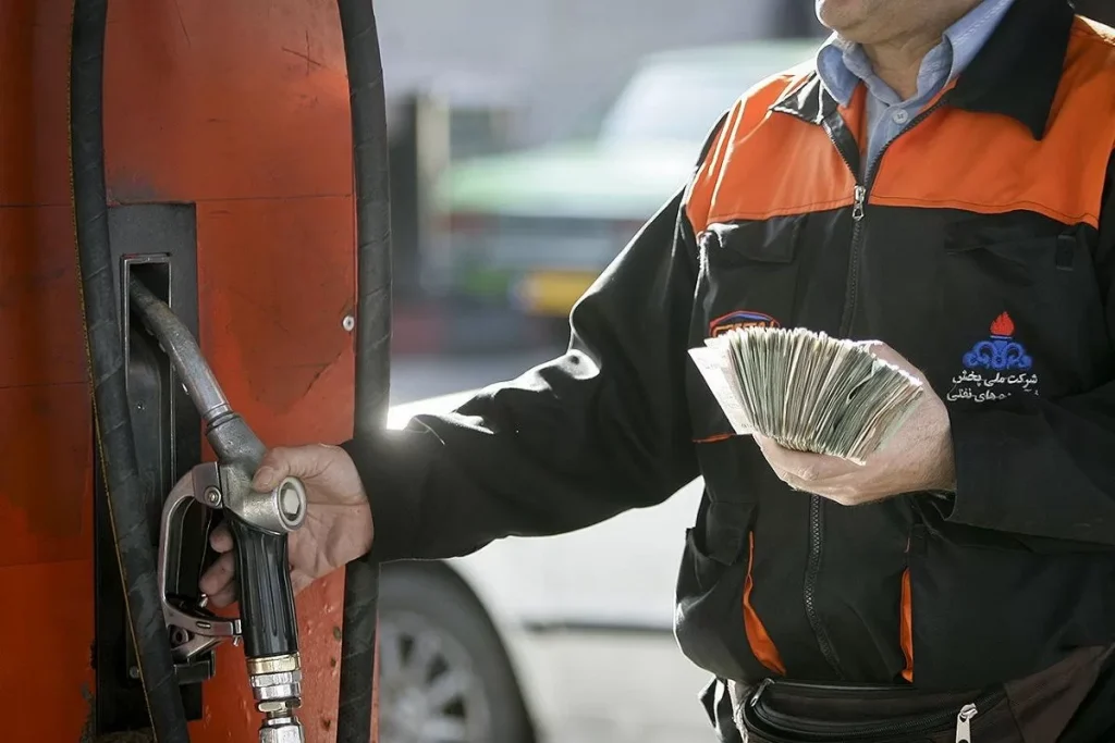 آیا امسال قیمت بنزین سه‌نرخی می‌شود؟