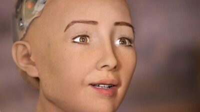 ربات‌های انسان‌نما با پوست زنده واقعی‌تر می‌شوند!